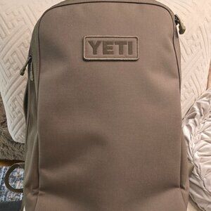 NEW YETI Tocayo Tan 26 liter backpack